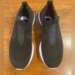 Nike Epic React Slip on Sneaker
